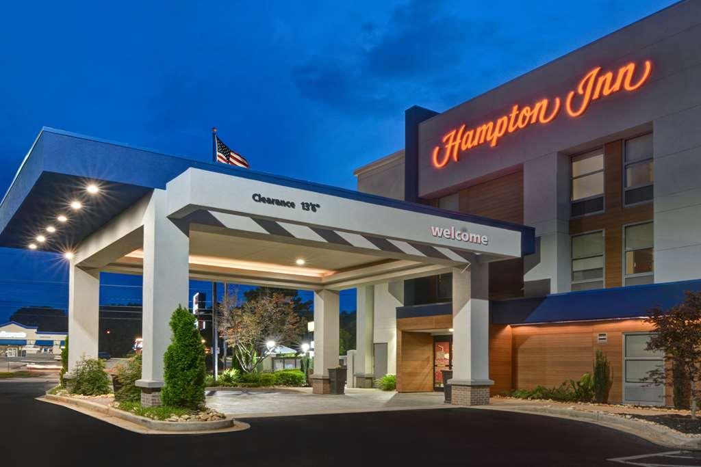 Hampton Inn Greenwood Exterior photo
