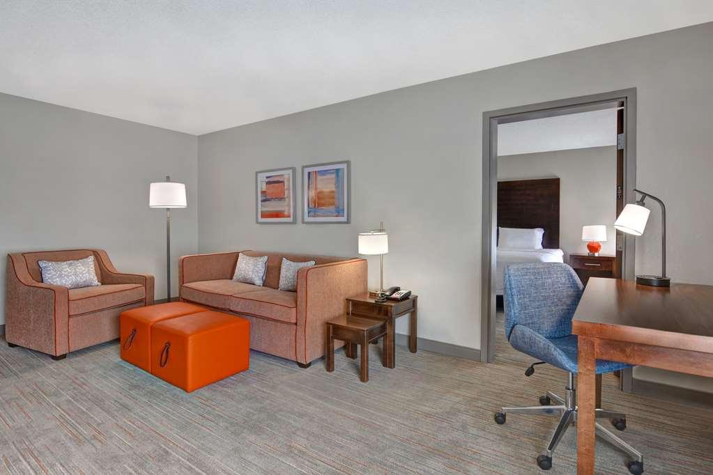 Hampton Inn Greenwood Room photo