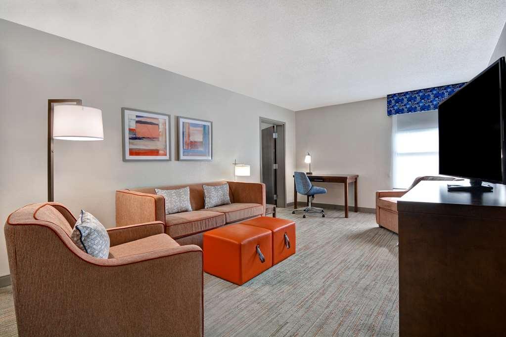 Hampton Inn Greenwood Room photo